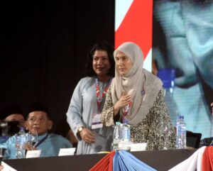 Nurul Izzah tewaskan Rafizi 
