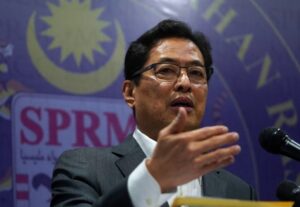 Pemberi maklumat didakwa kerana terlibat aktif dalam transaksi rasuah