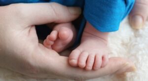 Bayi 15 bulan maut dipercayai didera ibu dan kekasih