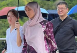 Nurul Izzah turut sertai bantahan, perarakan peguam