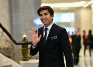 Syed Saddiq salur 100% bayaran wajah kempen Wawa Cosmetics kepada penduduk Muar