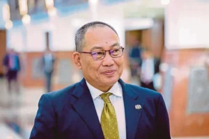 Cabar Ahli Parlimen bertumbuk, wakil rakyat Pendang digantung 10 hari