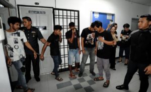 Lima warga Indonesia didakwa miliki LPG tanpa lesen