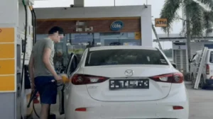 Lagi foto tular pemilik kenderaan Singapura isi RON95 di Johor