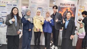 Penuntut UNIMAS tampilkan inovasi aplikasi AR