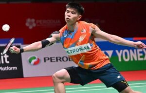 Jun Hao jinakkan Ginting