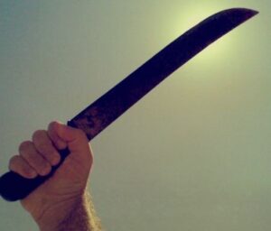 Padah peluk isteri rakan