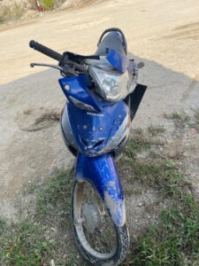 Maut langgar lori belok tiba-tiba