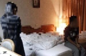 Tak sempat zip seluar, duda ditahan khalwat