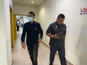 Sultan didenda RM1,000 buang puntung rokok