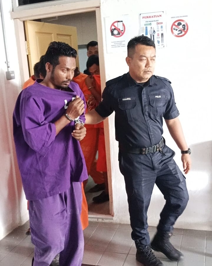 Tukang gunting didakwa bunuh isteri hamil