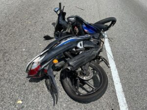 Warga emas tercampak maut dilanggar treler