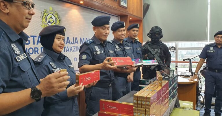 Taktik gagal , rokok seludup bernilai lebih RM8.5 juta dirampas