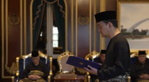 Onn Hafiz angkat sumpah Menteri Besar Johor