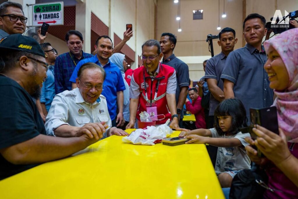 PM luang masa berkempen calon PH Nazri Kassim